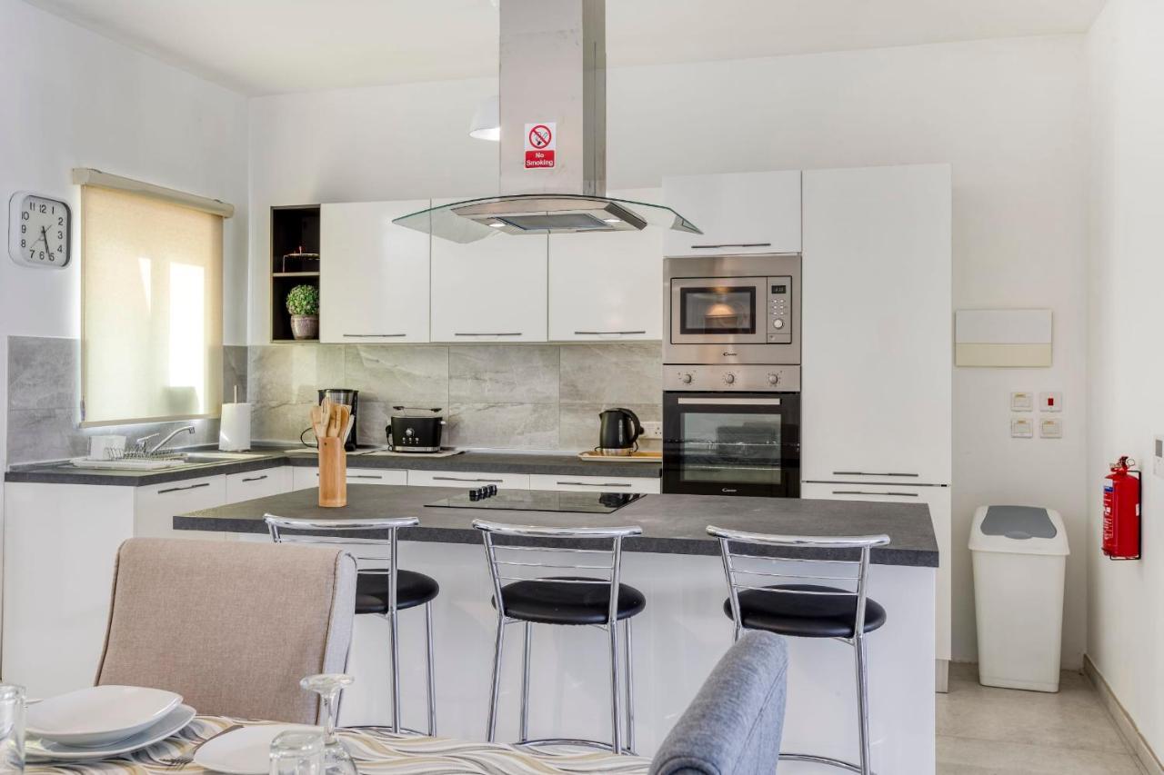 Gzira Penthouse - Hosted By Sweetstay Exterior photo