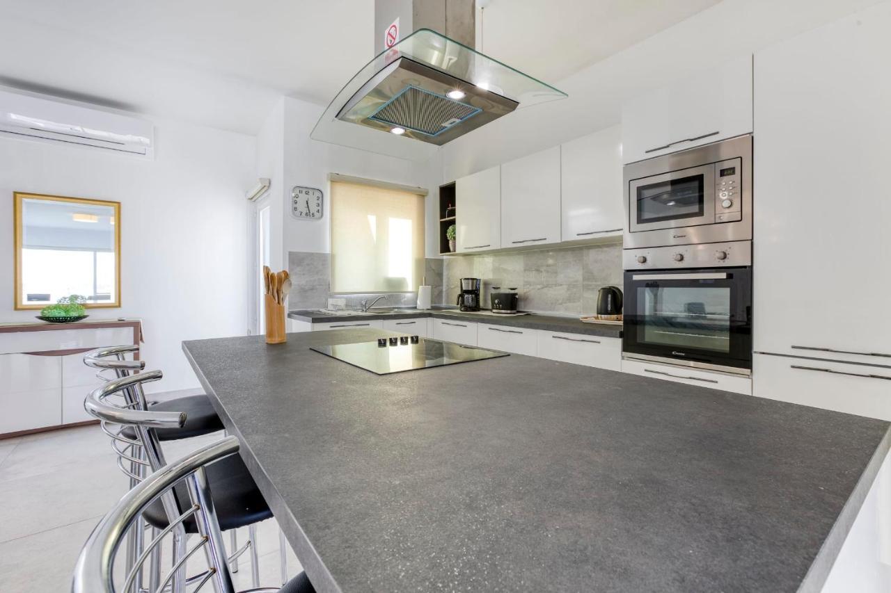 Gzira Penthouse - Hosted By Sweetstay Exterior photo