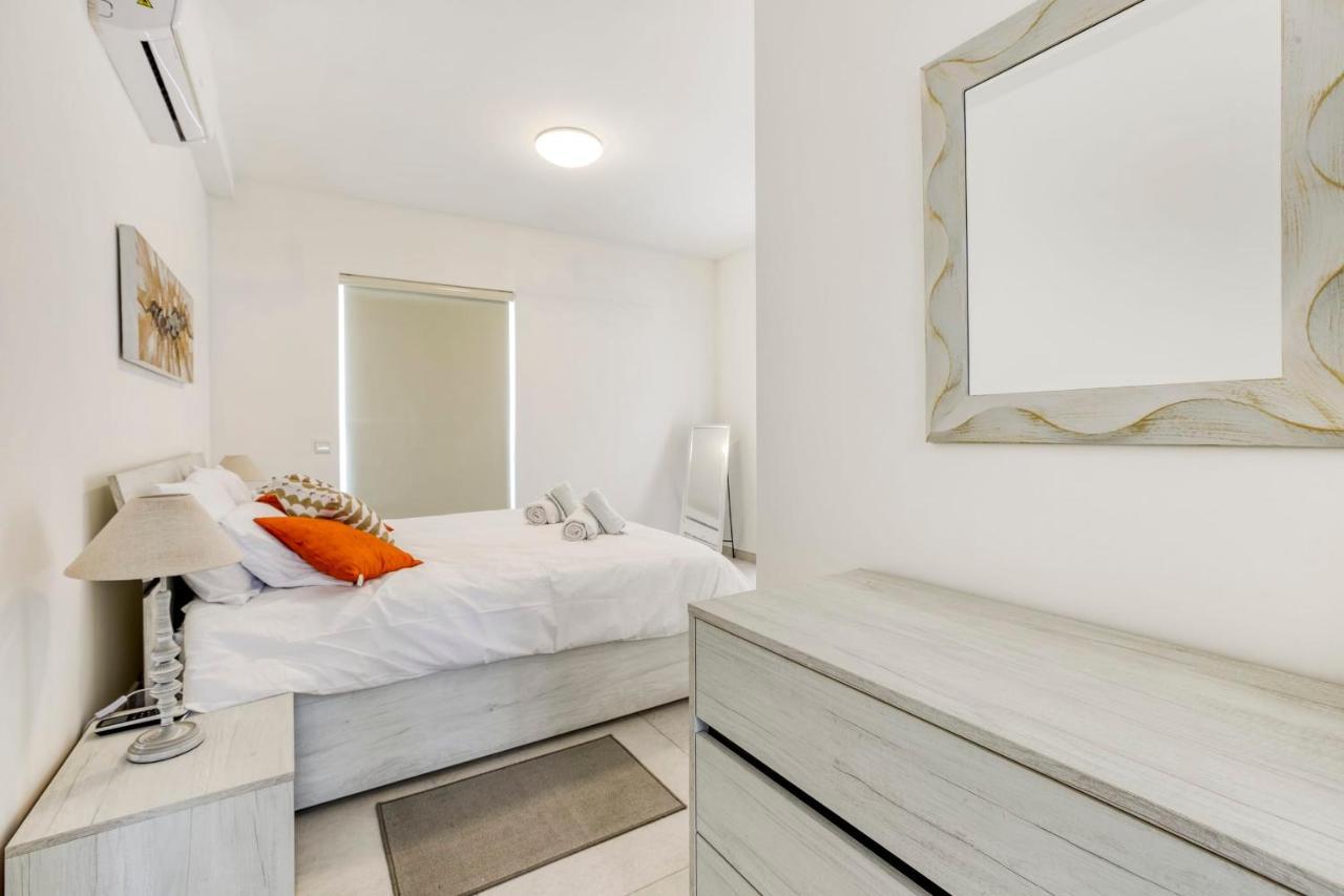 Gzira Penthouse - Hosted By Sweetstay Exterior photo